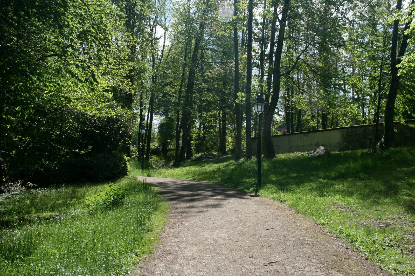 Yvoire, the green lane to go to Rovorée